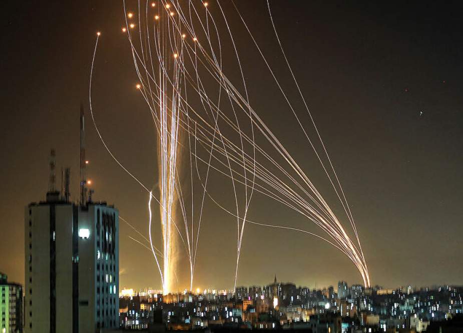 Hamas fires rockets towards Tel Aviv