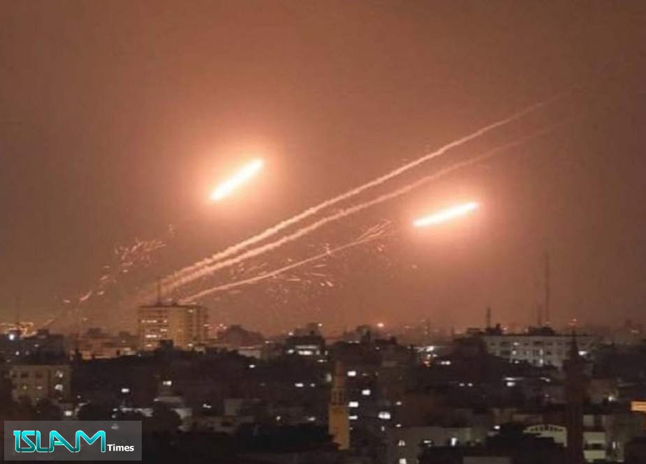 Palestinian Resistance Fires Rockets into Tel Aviv