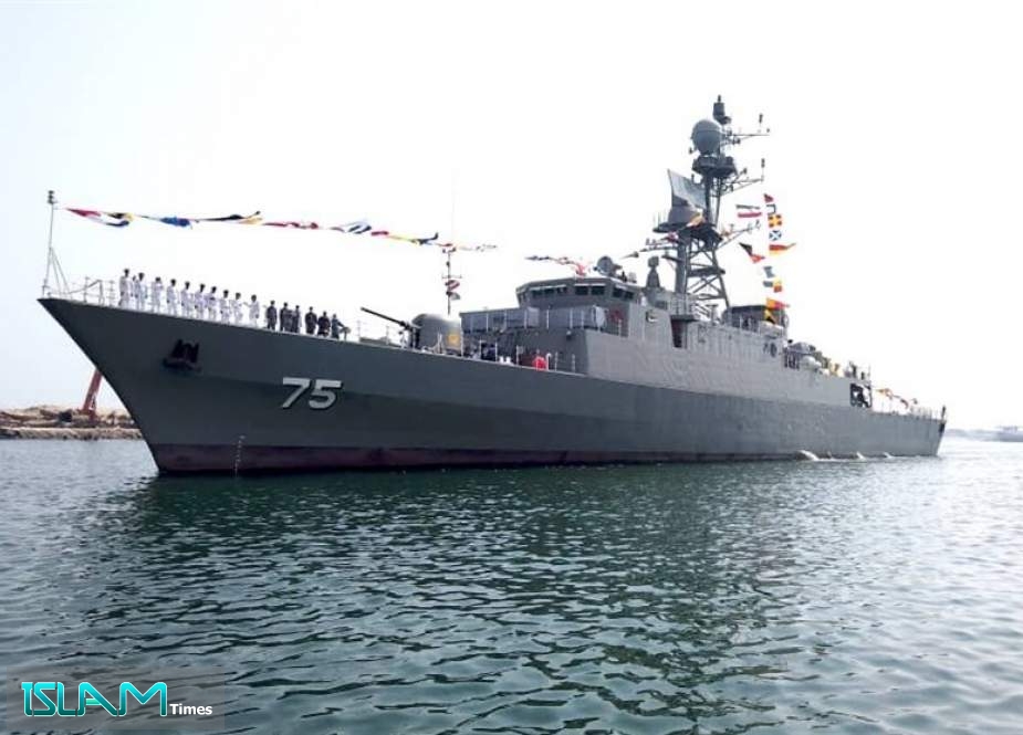 New Destroyer, Minesweeper Join Iran’s Navy