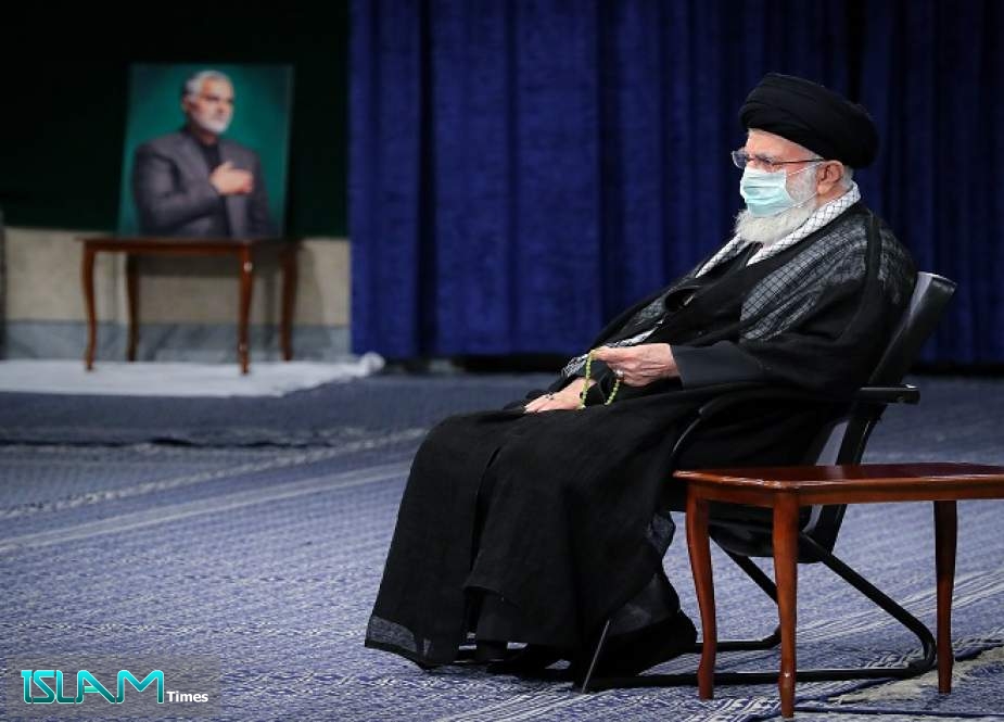 Ayatollah Khamenei Attends 1st Night of Muharram Mourning Ceremony