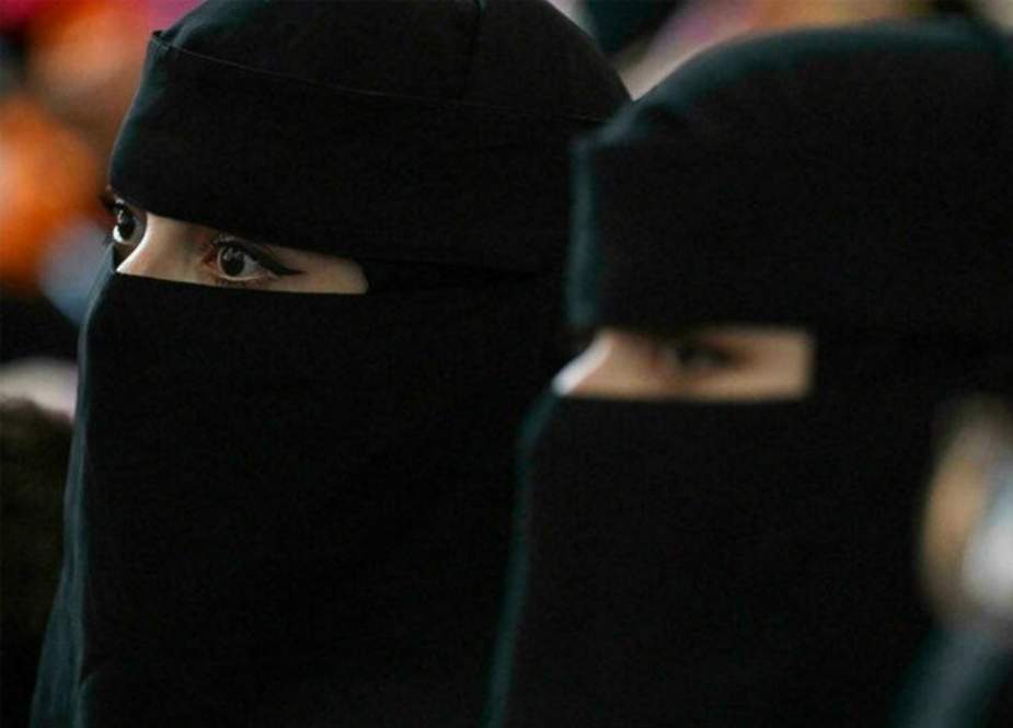 طالبان کا خواتین کو نقاب کے ساتھ تعلیم حاصل کرنے کا حکم