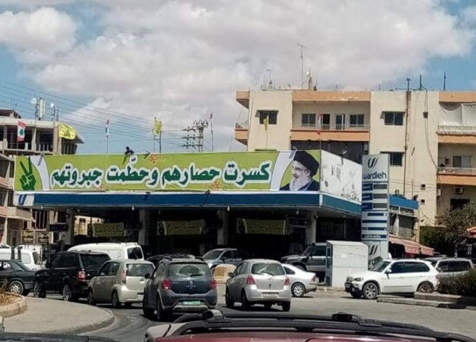 ۲۰ تانکر حامل سوخت ایران وارد خاک لبنان شدند ۲۰ تانکر حامل سوخت ایران وارد خاک لبنان شدند