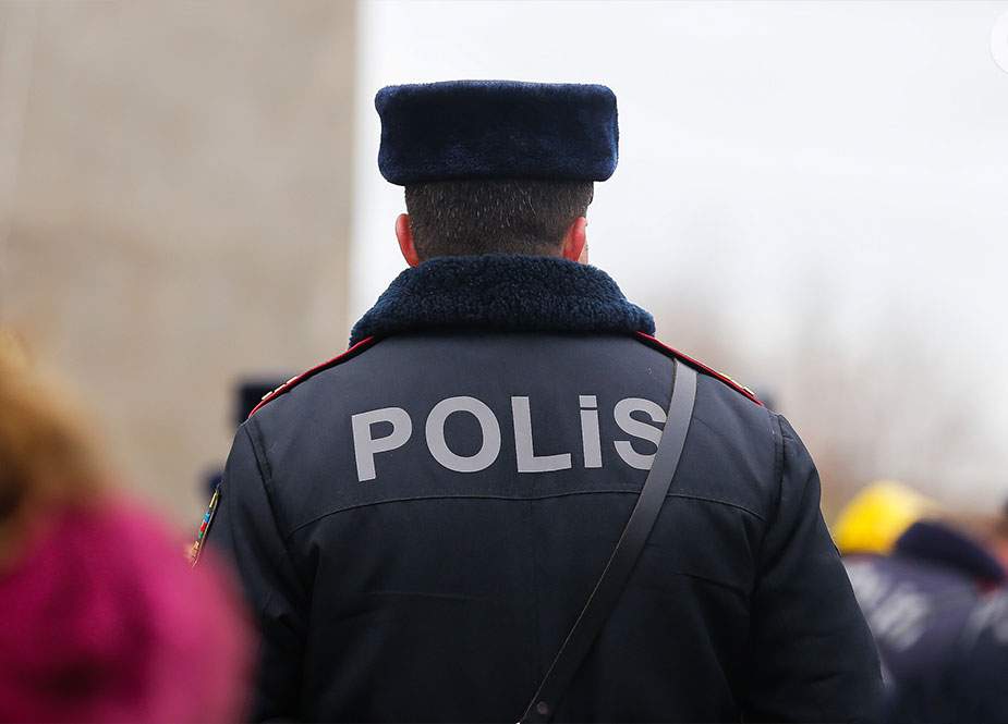 Azərbaycanda polis ehtiyatsızlıqdan açılan atəş nəticəsində ölüb