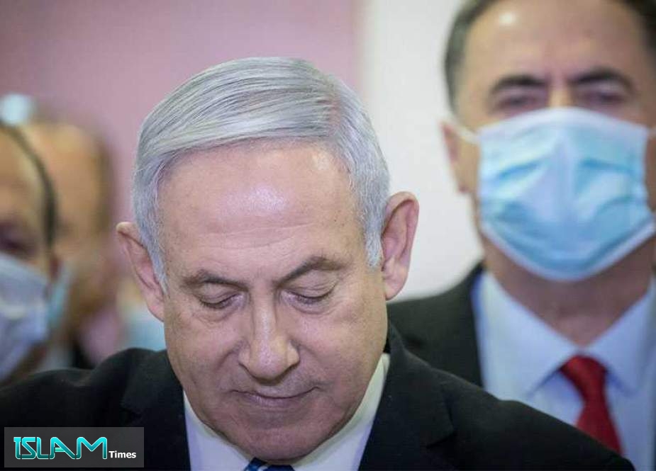 Ex-Netanyahu Aide Cries in Court
