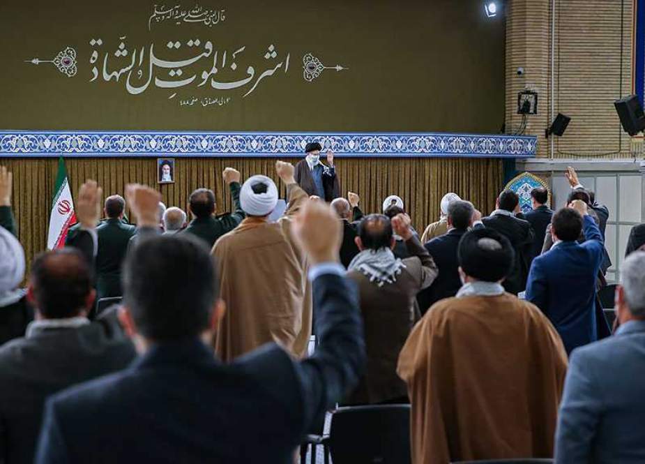Imam Khamenei: Selain Batas Geografis, Martir Mempertahankan Agama, Spiritualitas dan Budaya