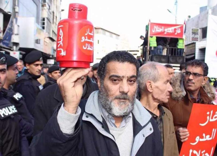 Rakyat Yordania Gelar Protes Massa Menentang Kesepakatan Air-untuk-Energi dengan “Israel”