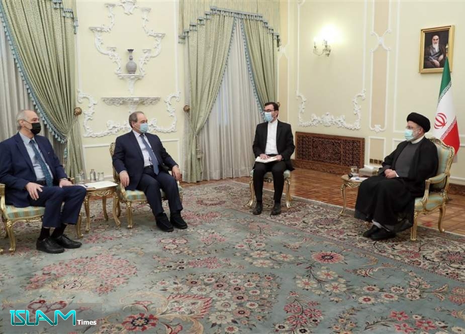 Syria at Forefront of Battle with Zionists: Iran’s President