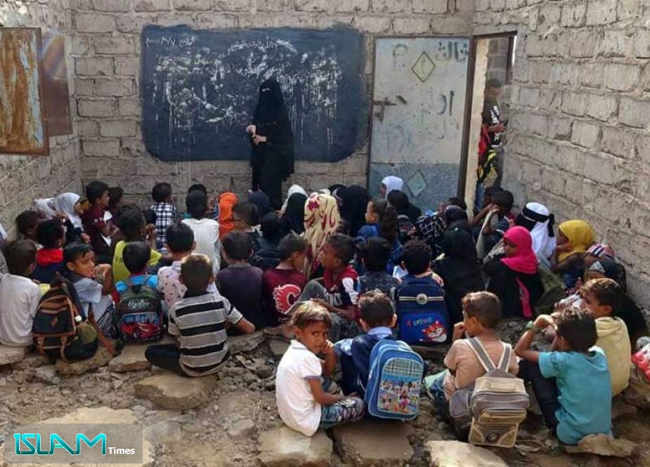 ‘No Roof, No Seats, No Desks’: Photographing Yemen’s Conflict-hit Schools