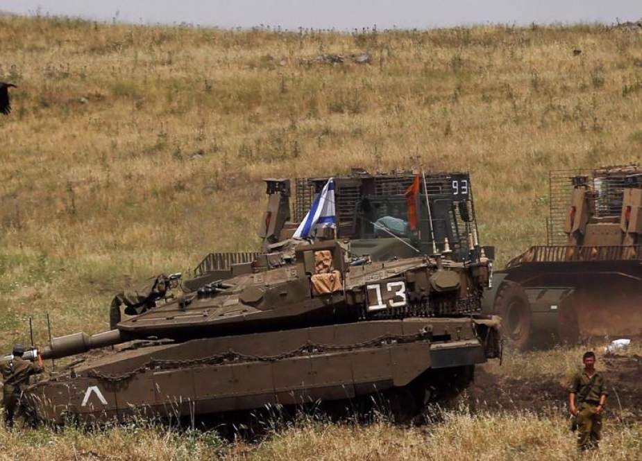Laporan: Tembakan Tank Israel Menghantam Desa Barat daya Suriah Saat Helikopter Melayang di atas