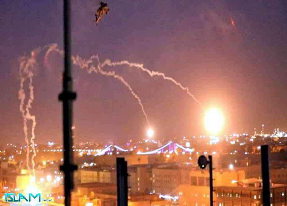 بغداد، "امریکی سفارتخانے کے فوجی اڈے" پر راکٹ حملہ، متعدد زوردار دھماکے
