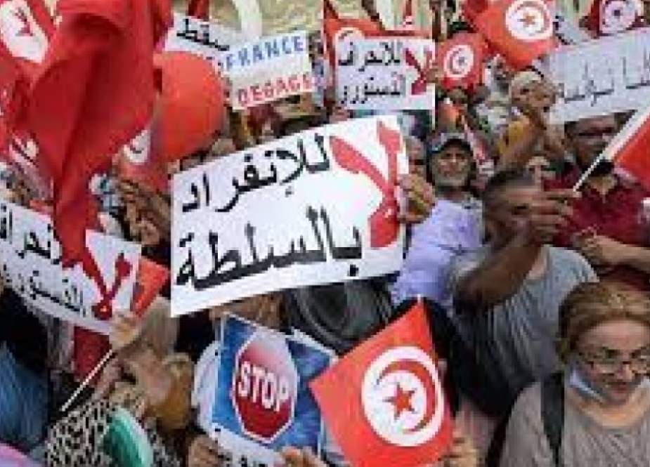 شوارع تونس تستعد لتظاهرات في ذكرى الثورة التونسية
