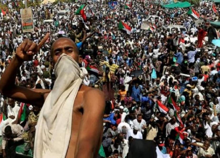 قوى الحرية والتغيير السودانية تدعو إلى عصيان مدني شامل