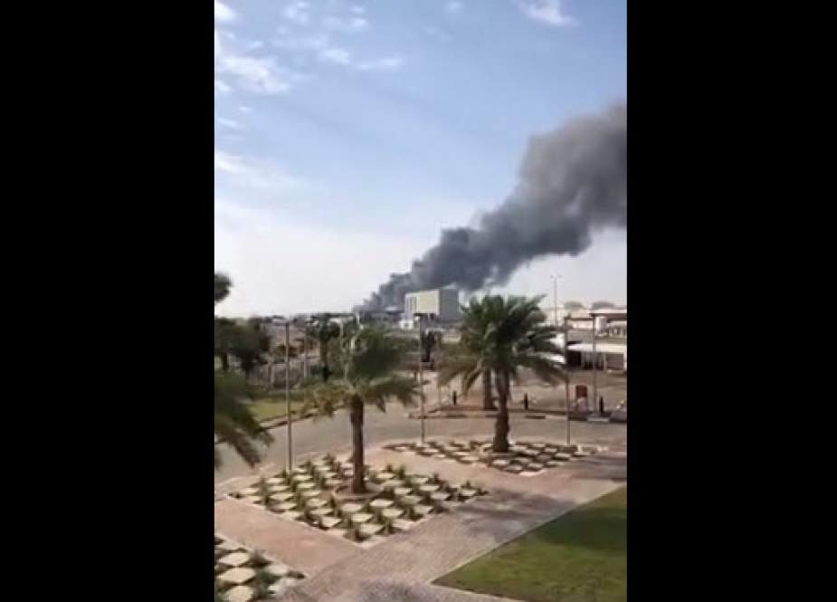 انصارالله یمن وعده خود را عملی کرد/ حمله پهپادی به تانکرهای نفتی فرودگاه ابوظبی؛ این آخرین هشدار برای امارات است!