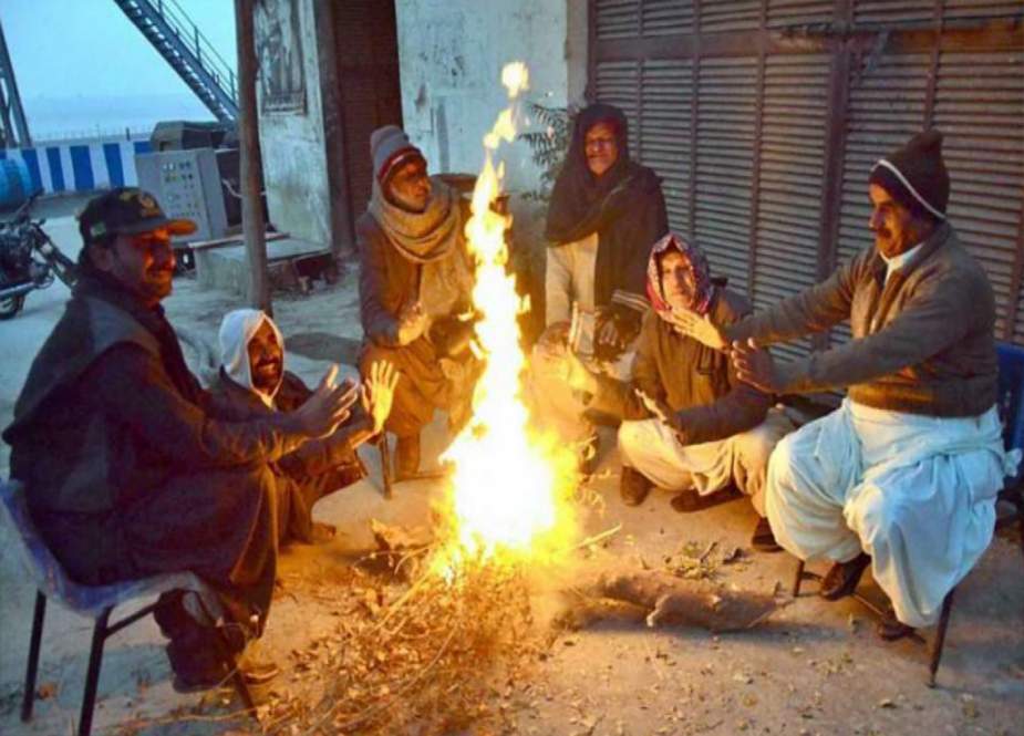 کراچی میں سردی کی نئی لہر، پارہ 8 ڈگری تک گرنے کا امکان