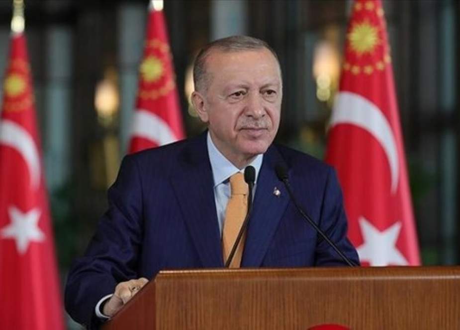 بعد اعلان نسبة التضخم.. اردوغان يقيل رئيس هيئة الإحصاء التركية