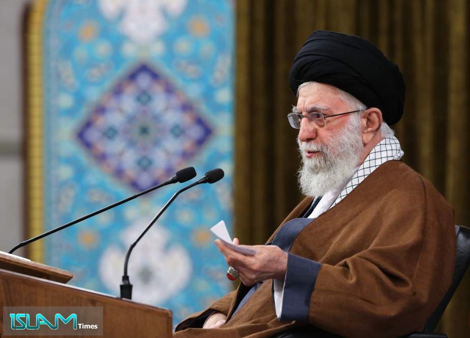 Ayatollah Khamenei Outlines General Policies on Social Security