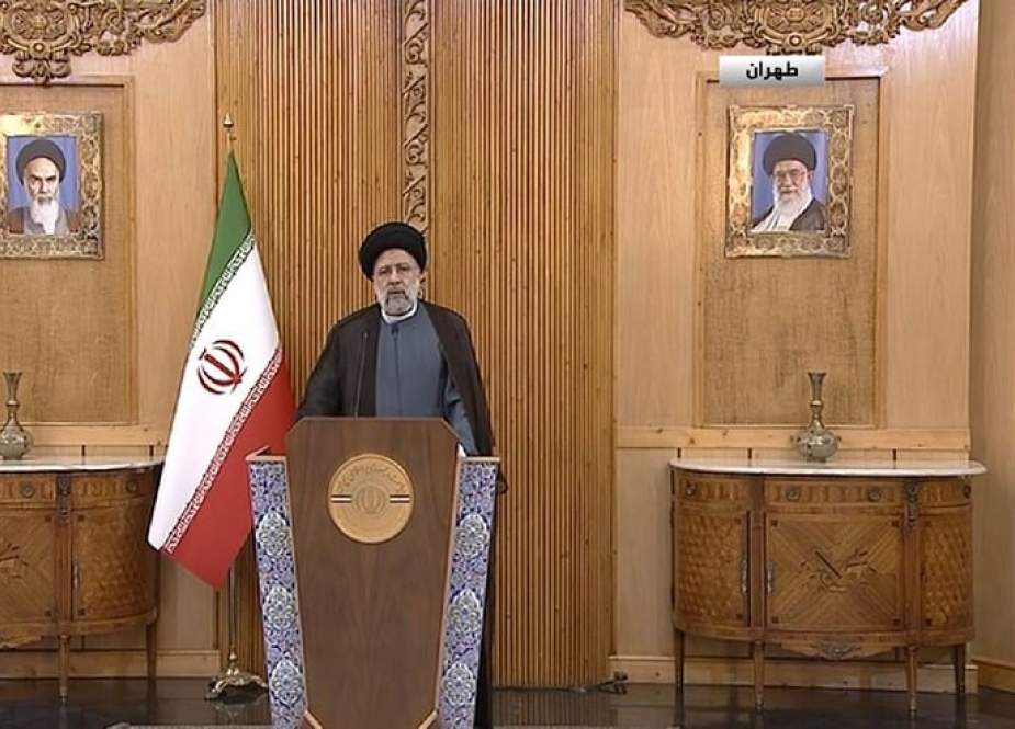 الرئيس الايراني يبدأ زيارة رسمية الى سلطنة عمان