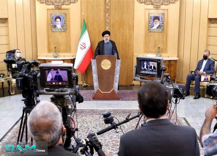 Iran’s President Vows Revenge for Assassination of IRGC Serviceman