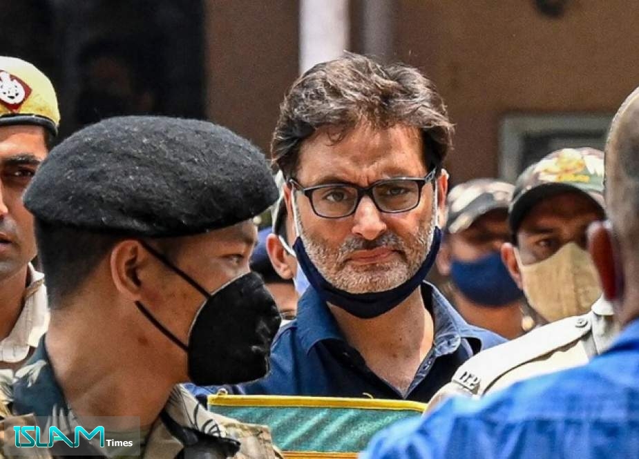Indian Court Sentences Top Kashmiri Pro-Freedom Leader to Life Imprisonment