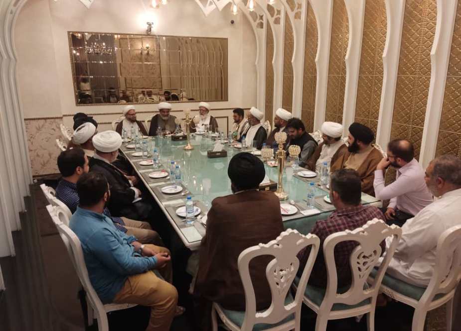 علامہ شفقت شیرازی کیطرف سے علامہ ناصر عباس جعفری کے اعزاز میں عشائیہ