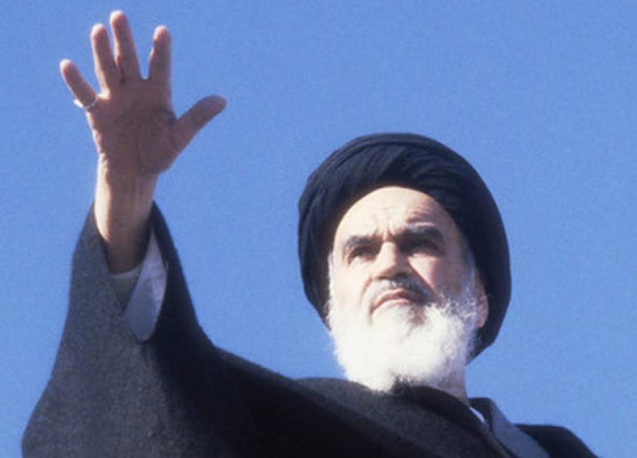 Analis: Inspirasi Imam Khomeini untuk Negara-negara Muslim, Kekuatan Anti-Imperialis