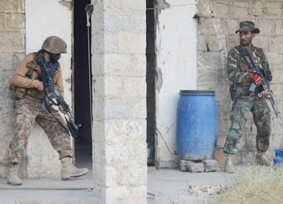 وادی تیراہ میں دہشت گروں کے پرانے ٹھکانے سے اسلحہ کا بڑا ذخیرہ پکڑا گیا