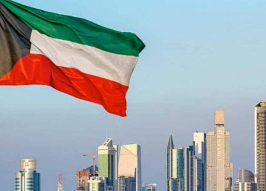 الكويت تعلن وقف إصدار سمات الدخول إليها 