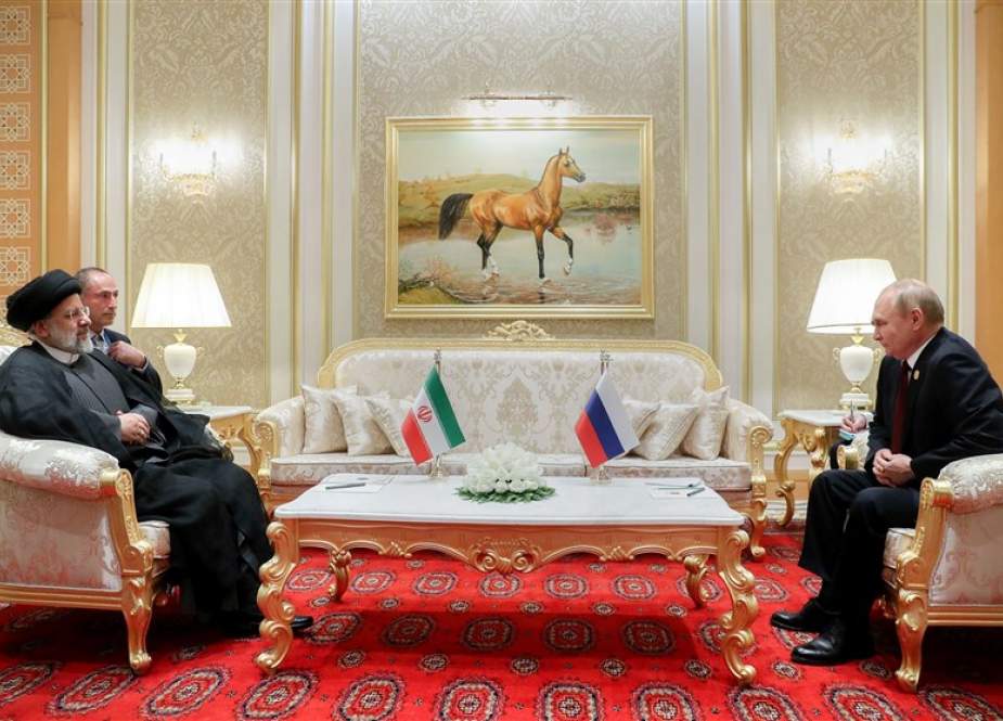 Raisi dan Putin Bertemu di Ashgabat, Sepakat Tingkatkan Kerja Sama Bidang Energi