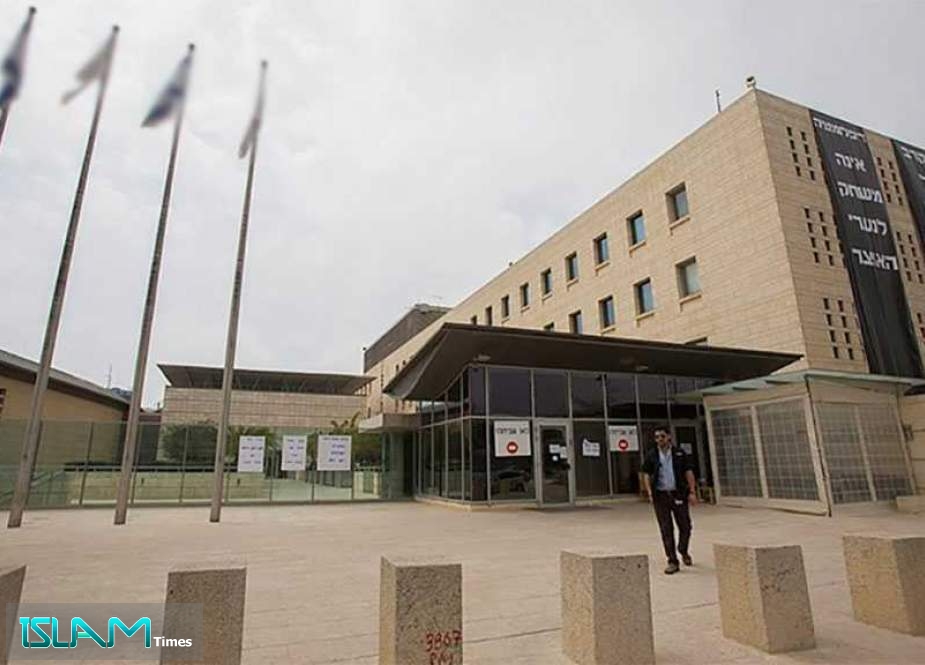 Zionist Foreign Ministry Workers Escalate Demands, Threaten to Close the Ministry