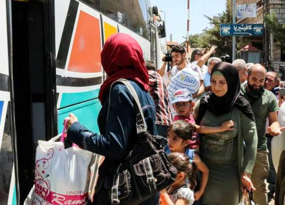 اللاجئون السوريون في لبنان.. العودة يجب أن تكون مدروسة
