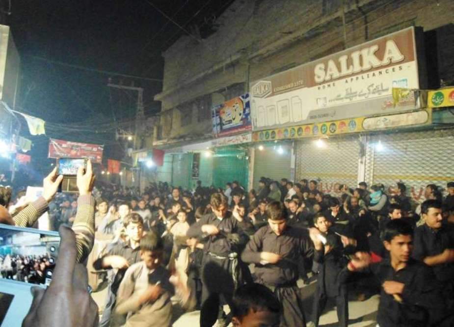 پشاور میں شب عاشور کے تمام ماتمی جلوس برآمد ہوگئے