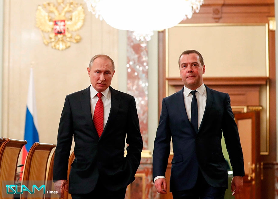Medvedev: Zelenskinin gələcəyi ya mühakimə ya da komediya proqramlarına qayıdışdır