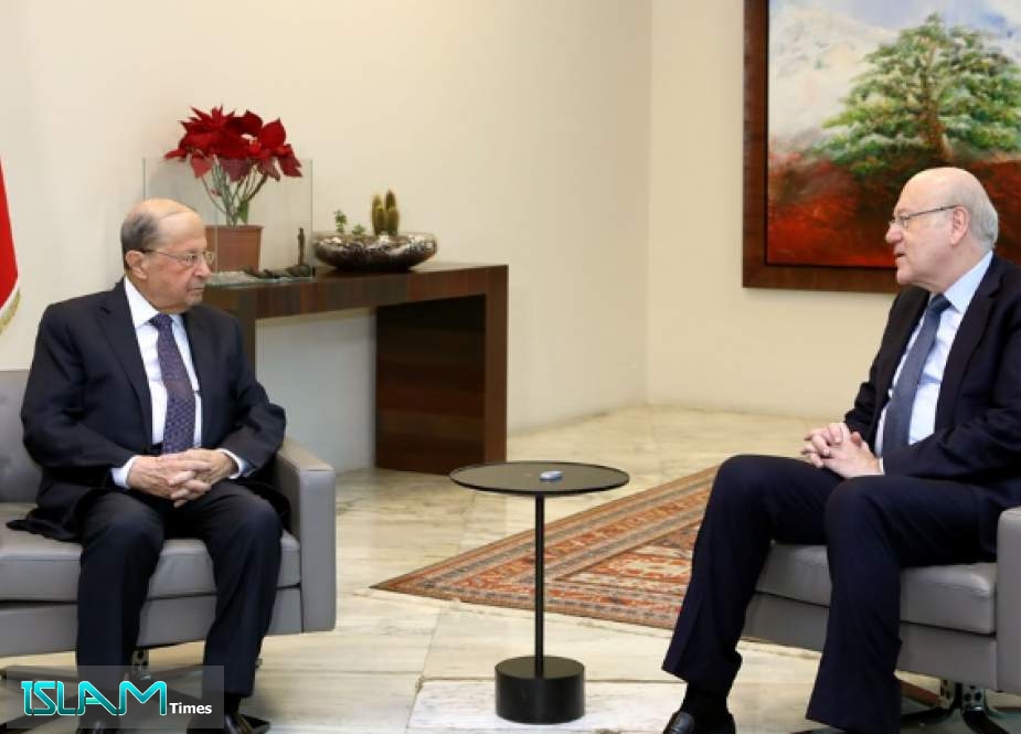 Lebanese President Michel Aoun and PM Najib Mikati at Baabda Palace (Friday, February 4, 2022).