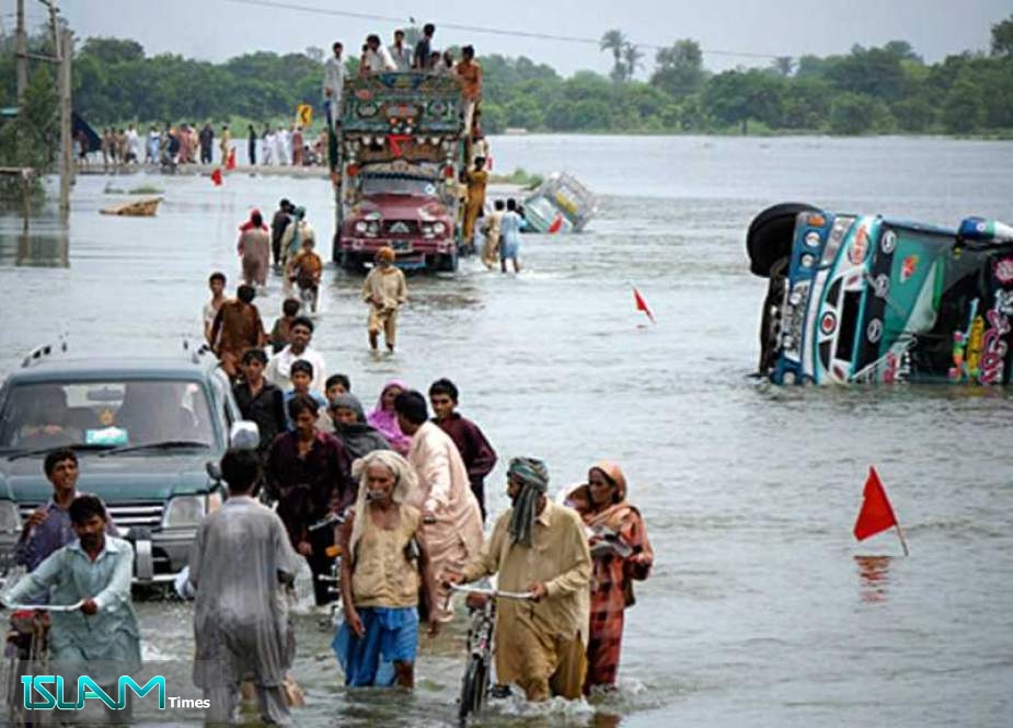 Pakistan Floods Kill 580, Thousands Affected