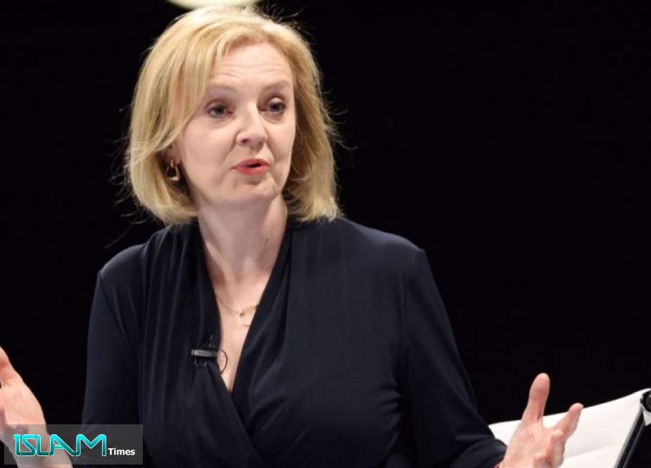 Truss Prepares to Lead UK amid Political and Economic Challenges