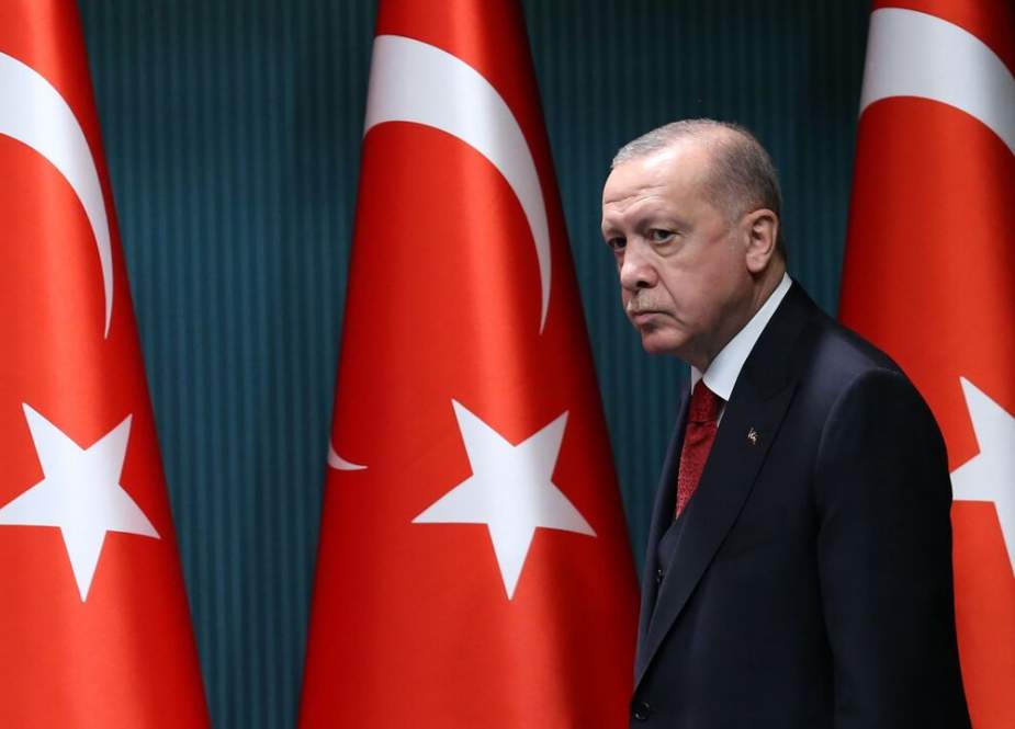 «دیپلماسی دودوزه بازی» ترکیه در تنش شرق و غرب