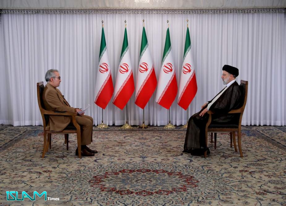 President Raisi: Enemy Seeking to Disintegrate Iran by Sowing Discord among People