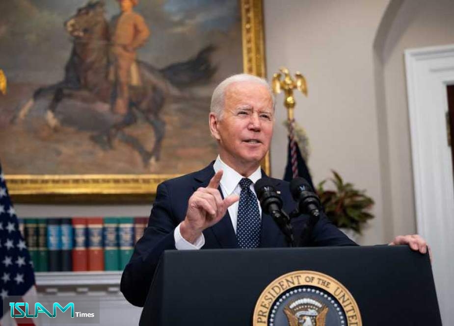 Biden Appears to Back Off Defense of Ukraine