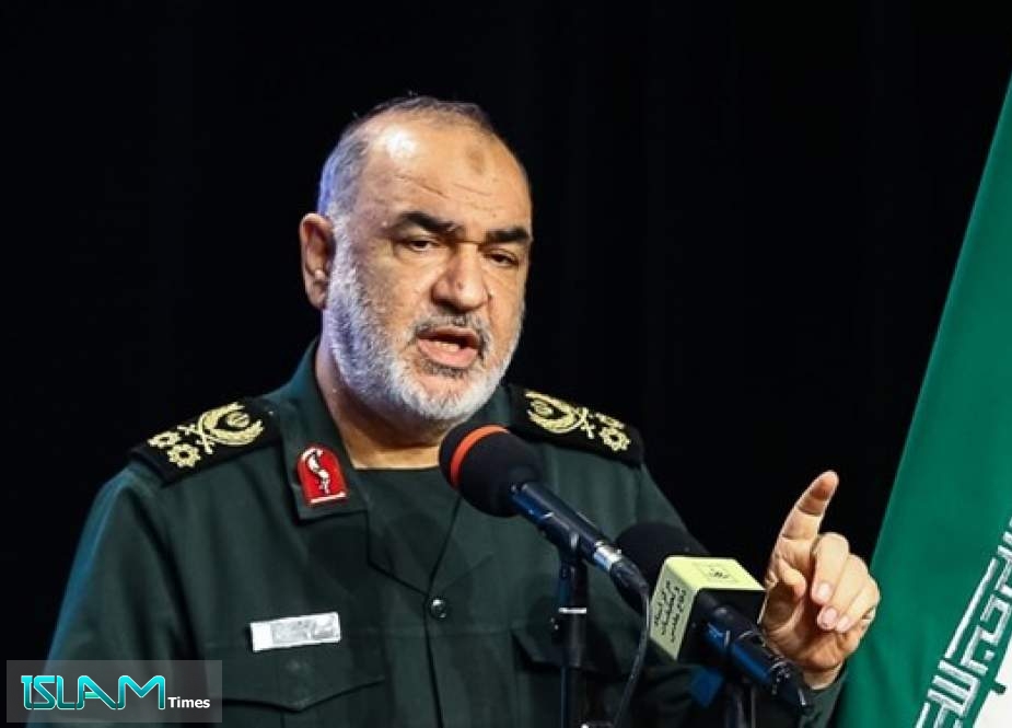 IRGC Commander Warns of Devastating Response to US, UK, S. Arabia Hostile Moves