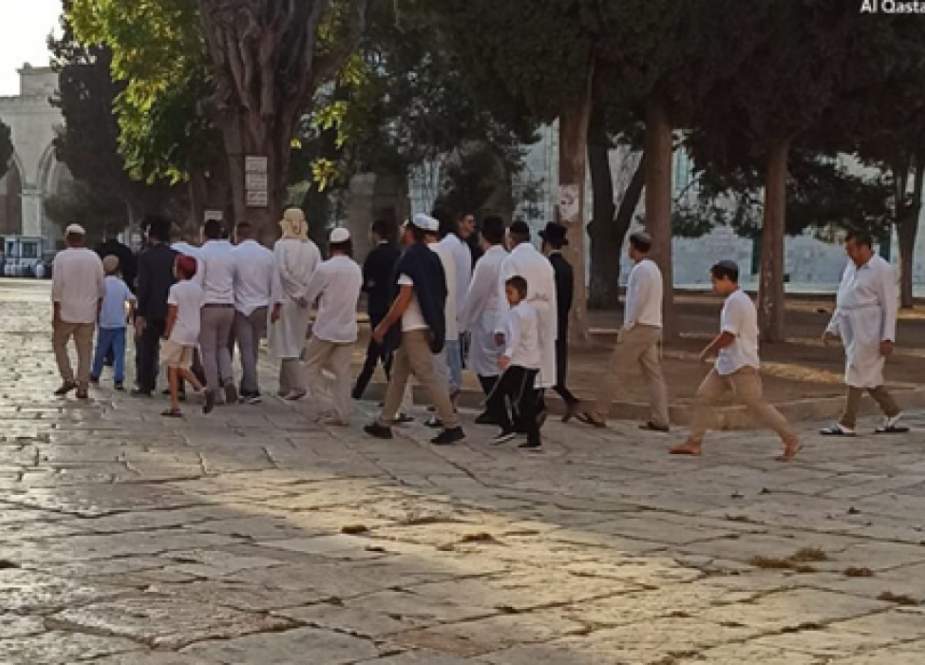 Video: Pasukan Pendudukan Siaga untuk Hari Libur Yahudi Saat Pemukim Zionis Menyerang Masjid Al-Aqsa