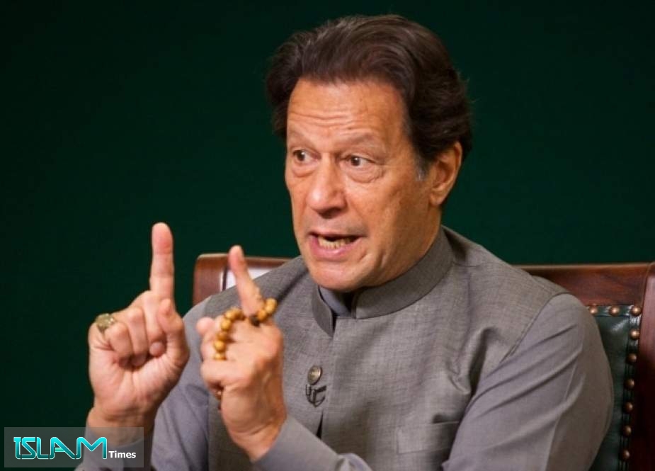 پاکستان کے سابق وزیر اعظم خان نے قبل از وقت انتخابات کا مطالبہ کرنے کے لیے دارالحکومت پر مارچ کا اعلان کر دیا