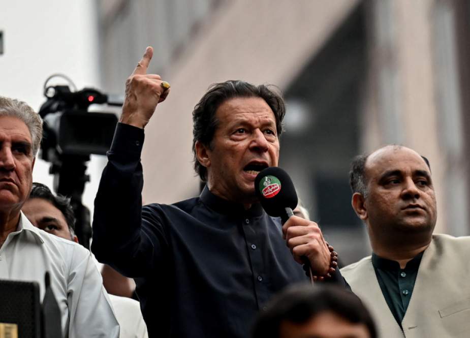 Mantan Perdana Menteri Pakistan Imran Khan Terluka dalam 
