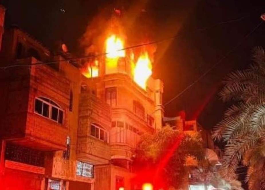 في مشهد مهيب غزة تشيع شهداء حريق مخيّم جباليا