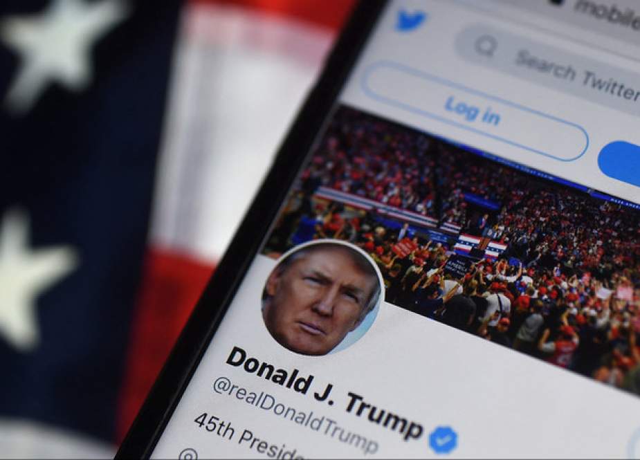 Musk Meminta Pengguna Twitter untuk Memutuskan Masa Depan Trump