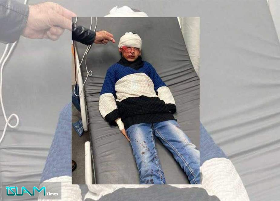 ‘Israeli’ Settlers Beat Up, Injure Palestinian Child in Al-Khalil Amid New Round of Raid