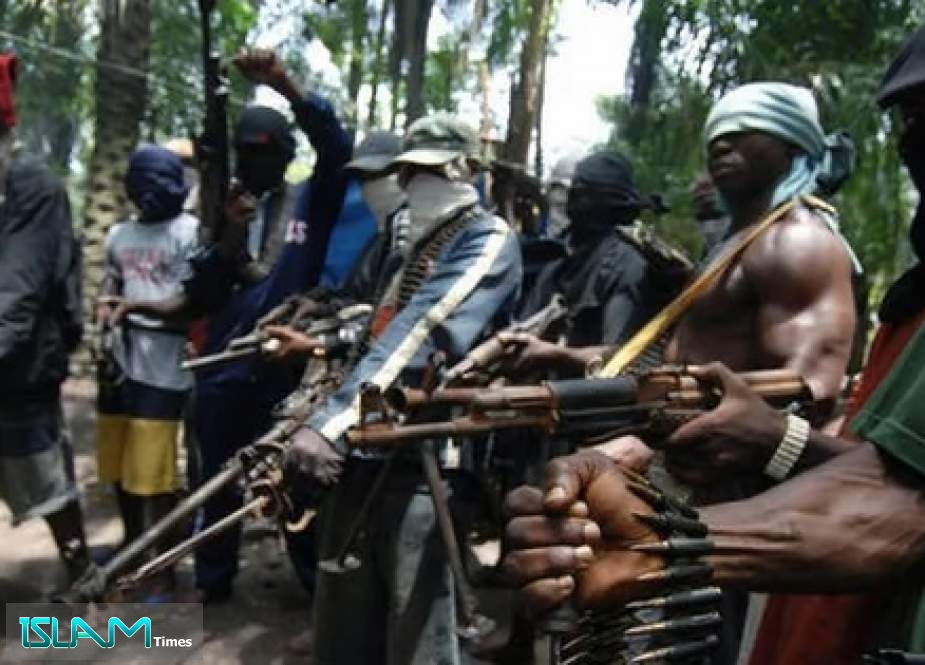 Gunmen Kidnap More than 100 People in North West Nigeria