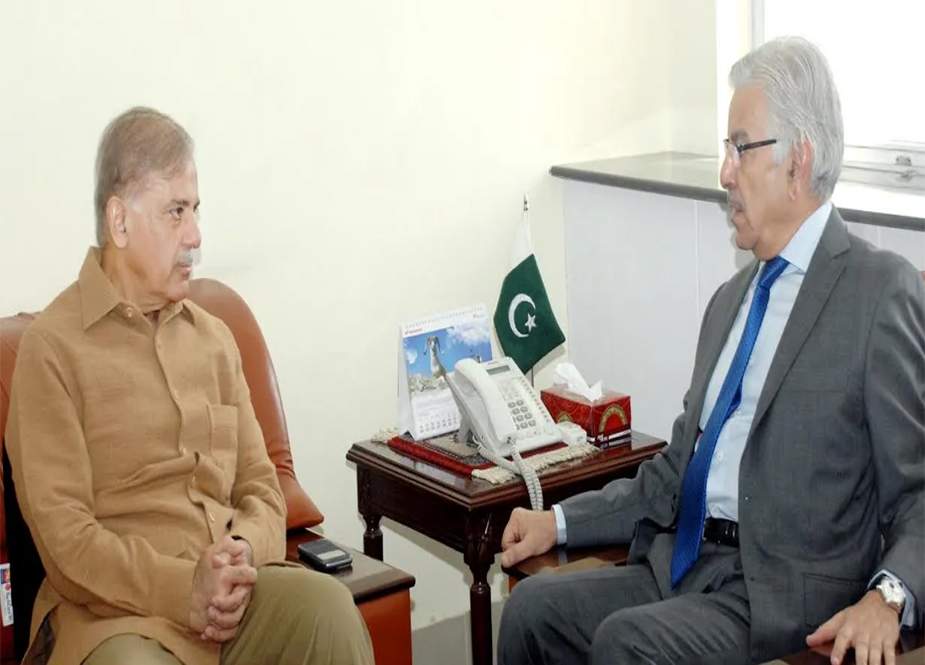اہم تعیناتی کا معاملہ، وزیراعظم شہباز شریف سے وزیر دفاع خواجہ آصف کی ملاقات