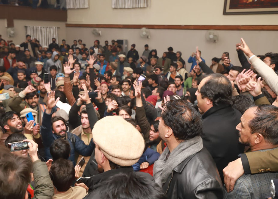 راولپنڈی میں عمران خان کے حقیقی لانگ مارچ میں جانے کیلئے گلگت میں تیاریاں