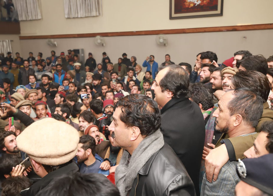 راولپنڈی میں عمران خان کے حقیقی لانگ مارچ میں جانے کیلئے گلگت میں تیاریاں