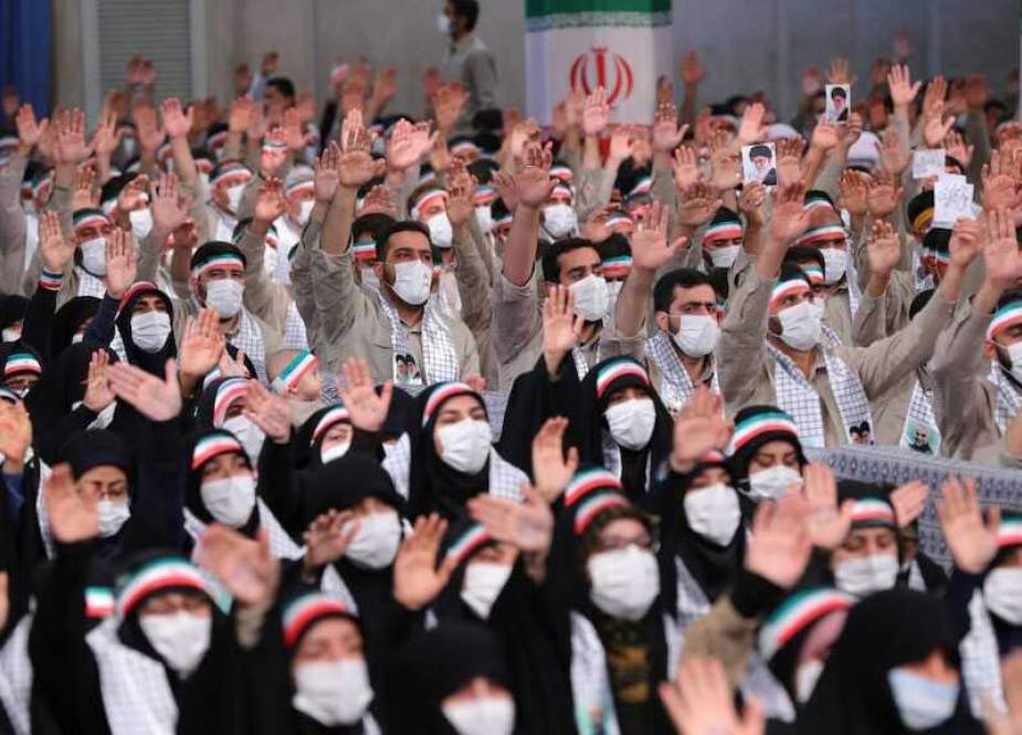 Imam Khamenei: Revolusi Islam Tetap Hidup Terlepas dari Keinginan Musuh